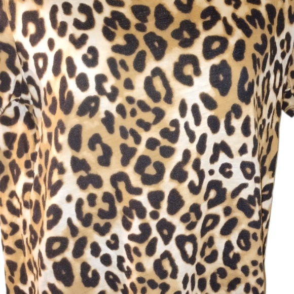 PINK VS LEOPARD PRINT T Shirt NWOT SIZE SMALL - Picture 3 of 4